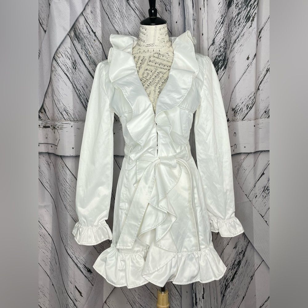 Bebe Ruffle Trench Coat Belted White Small